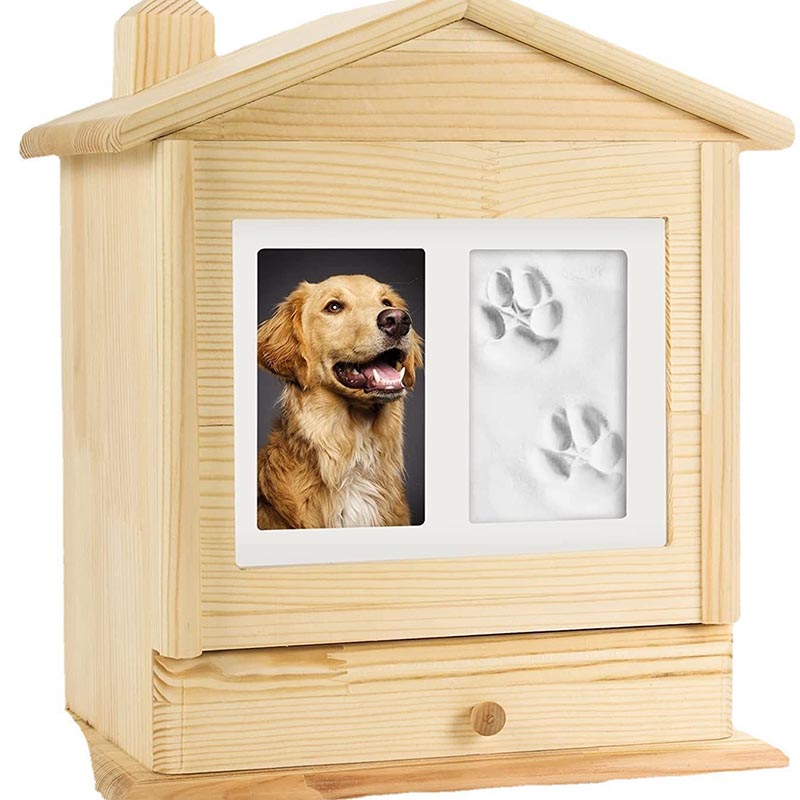 Bình gỗ thông Pet có khung tranh